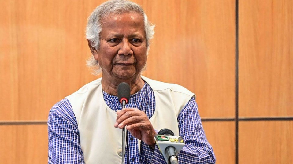 কড়াইল অগ্নিকাণ্ডে ক্ষতিগ্রস্তদের পুনর্বাসনের আশ্বাস প্রধান উপদেষ্টার